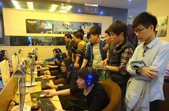 Detonation FocusMe 在 VCT 2025： Pacific Kickoff 中遭遇了 Rex Regum Qeon 的失败